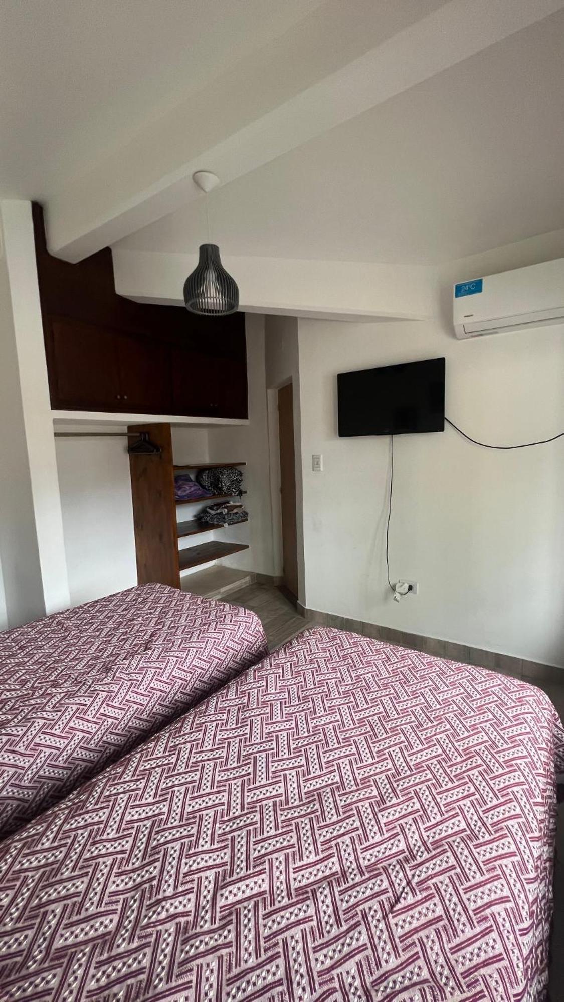 Tres Cerritos Apartment